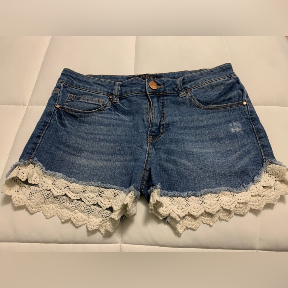 Tinsel shorts cutoff denim with lace 27